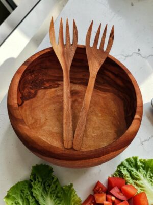 3. Ensaladera con tenedores oval